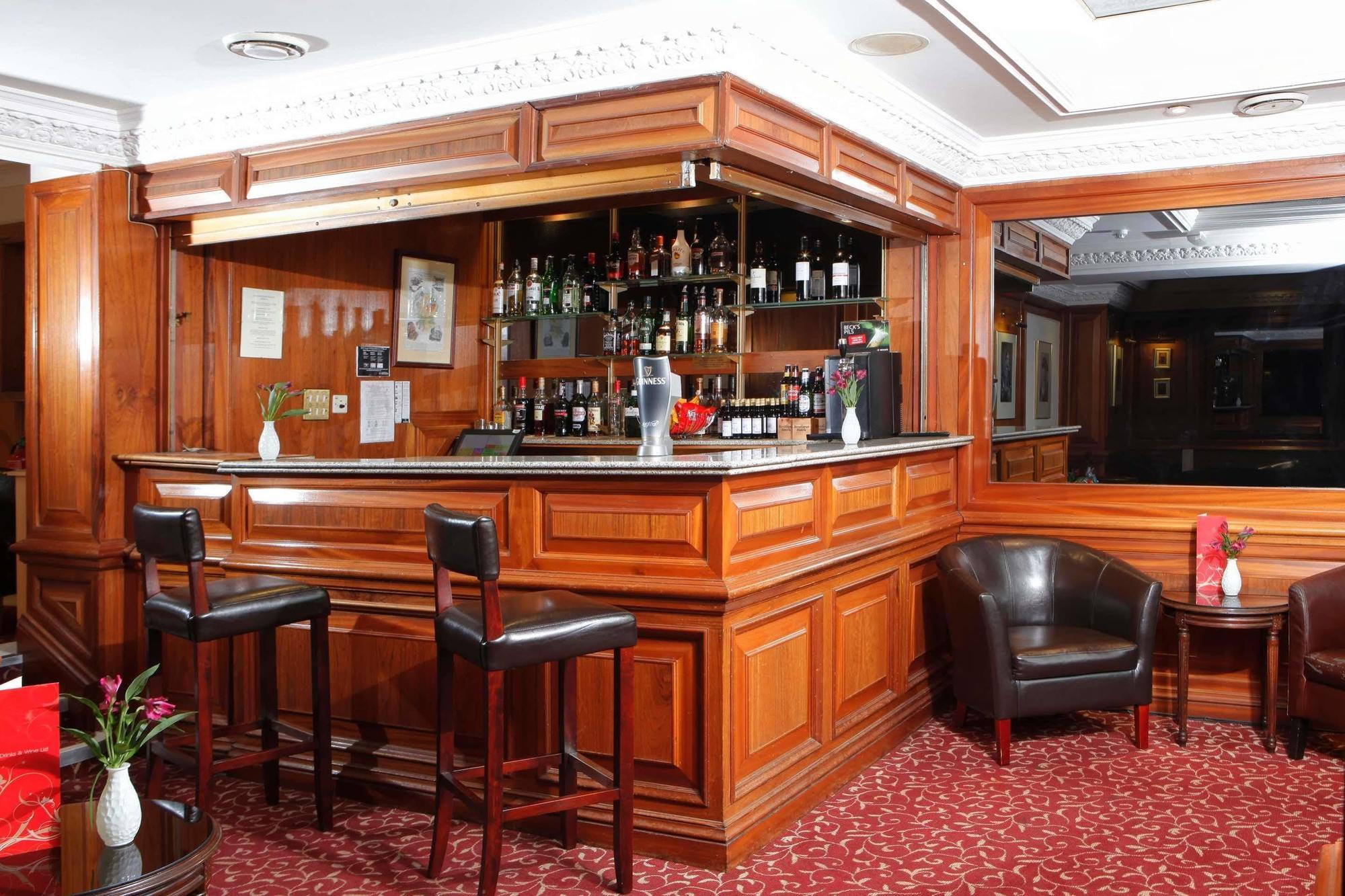 Western Burns Kensington Hotell 3*