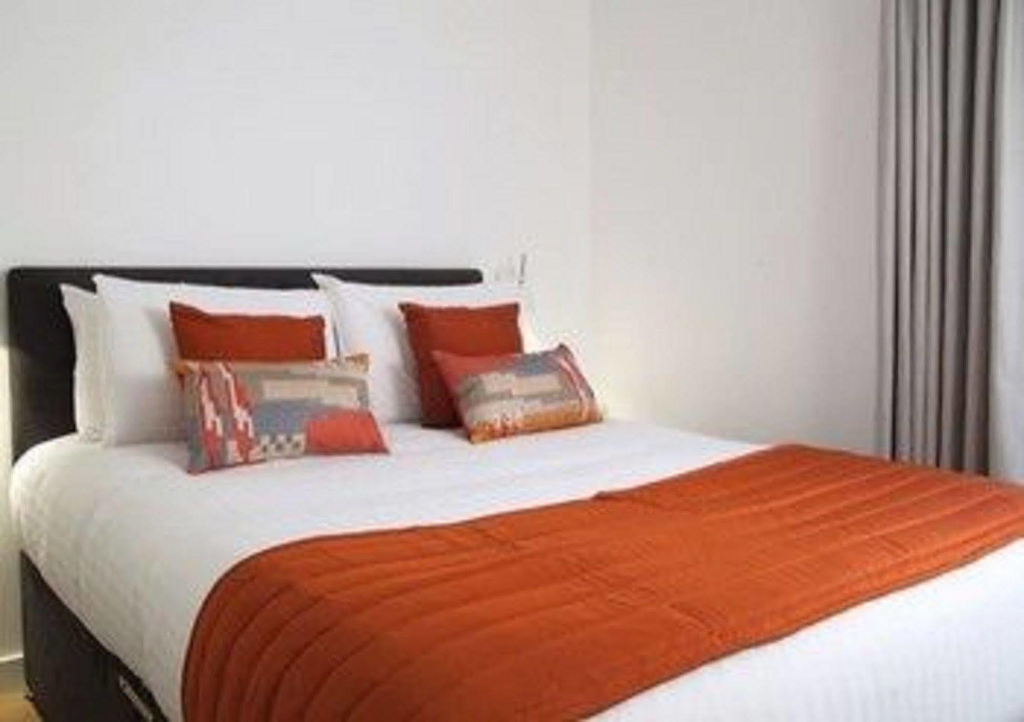 Aparthotel Smart Bridge 4*