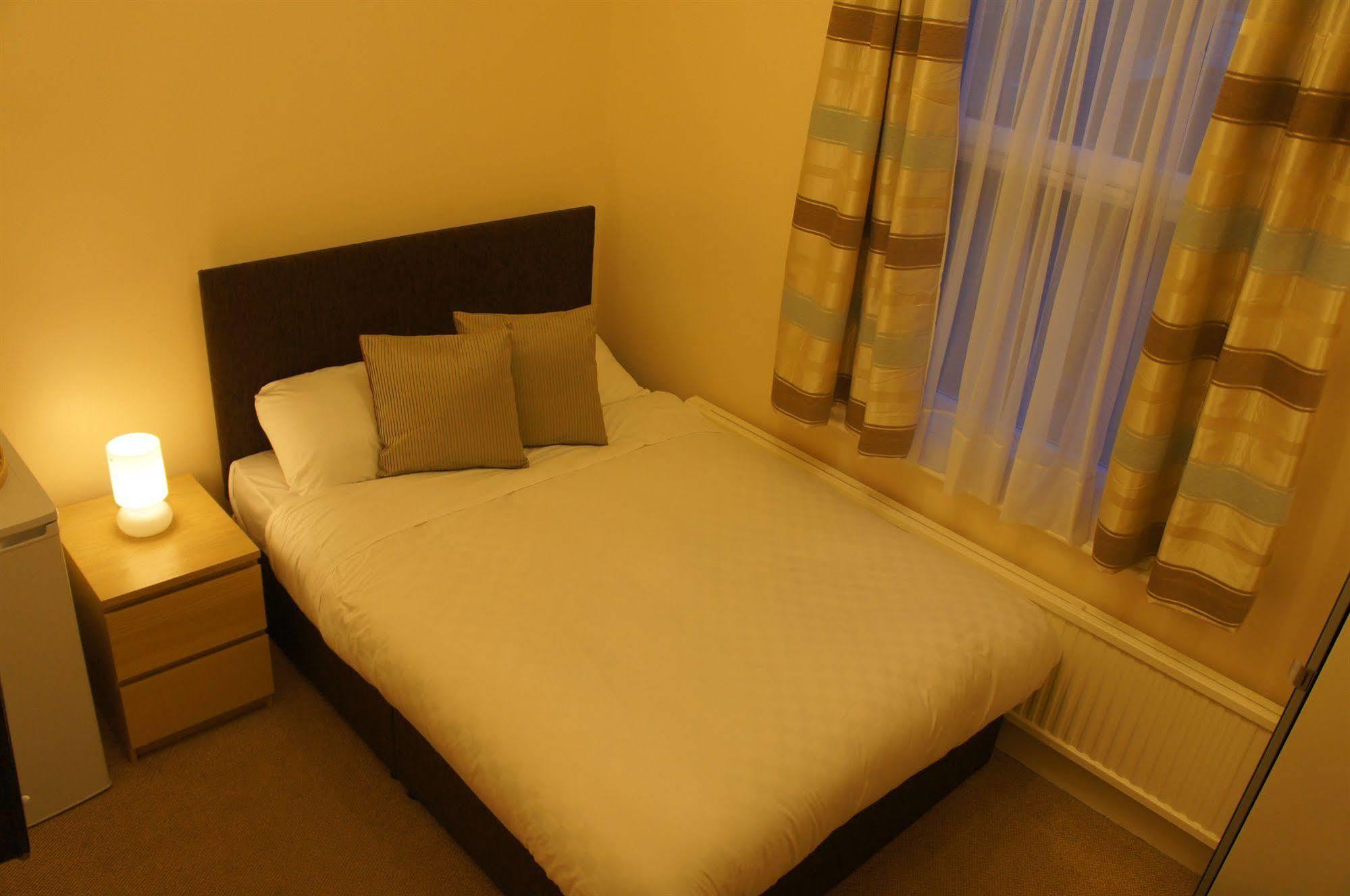 Pearl London