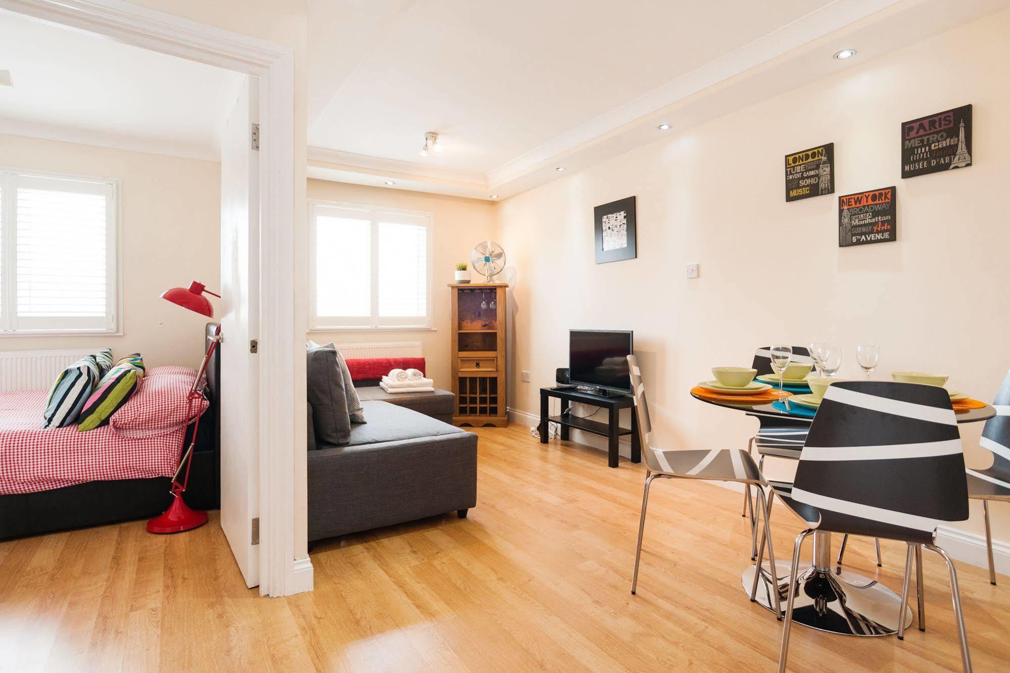 Kings Cross Apartment *