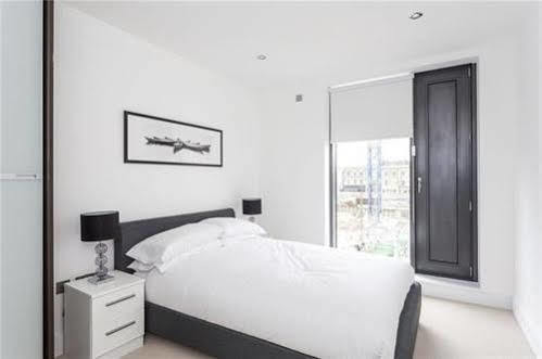Portobello Square Apartment *