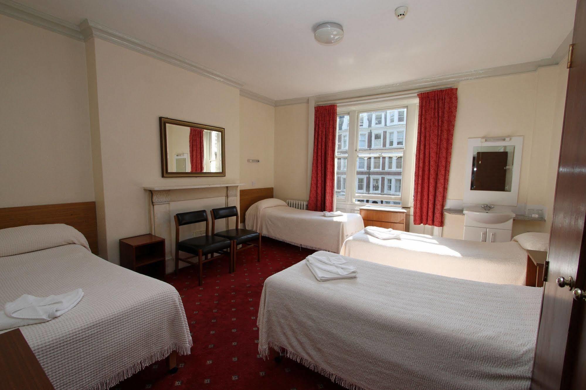 Hotell Ridgemount 2*