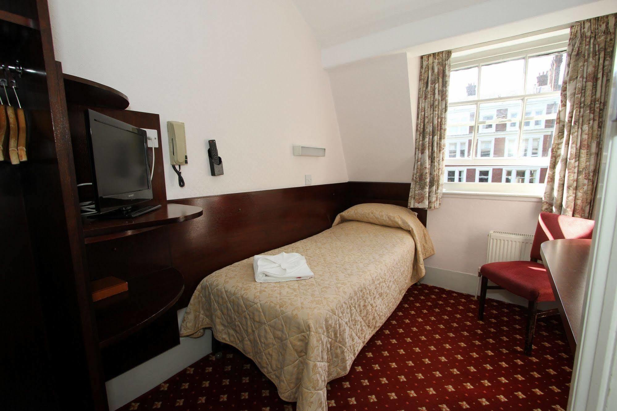 Ridgemount Hotell 2*