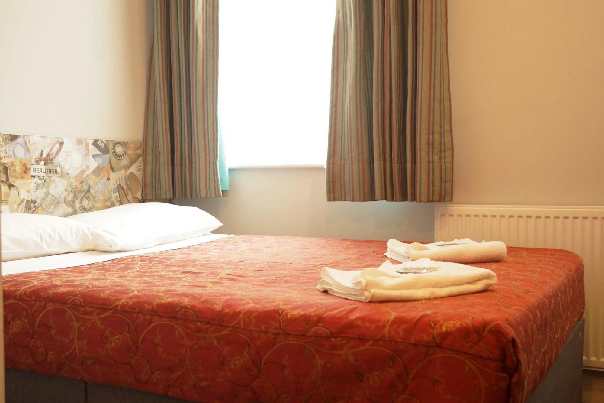 Comfotel Prpl Bed & Breakfast London