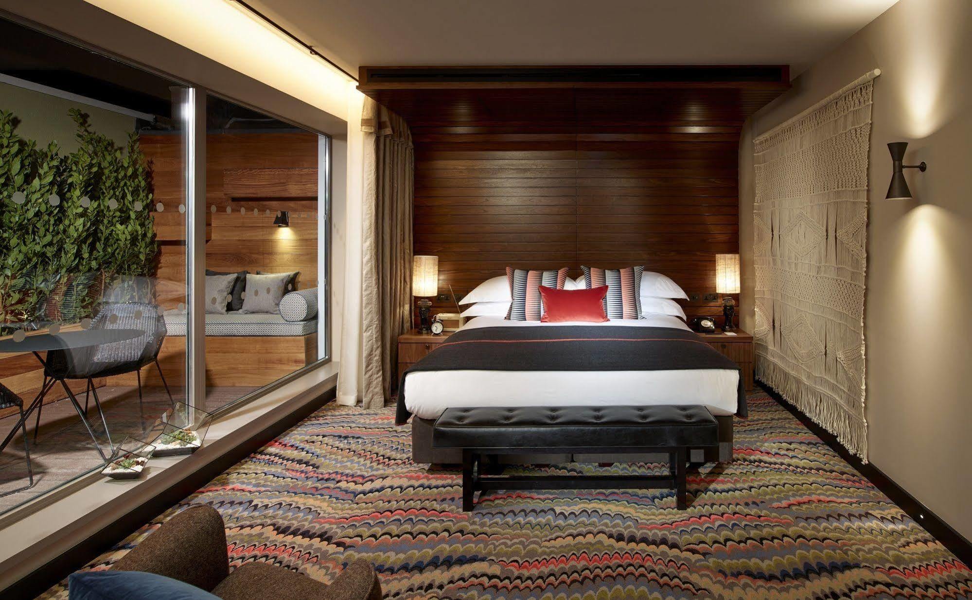 H Club Hotel London