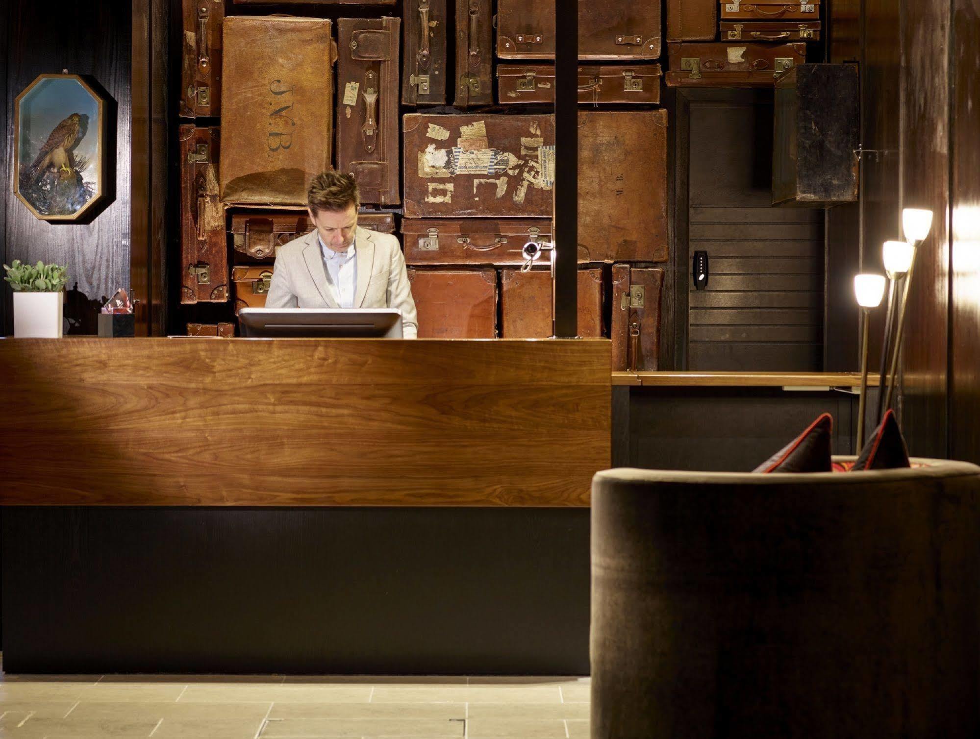H Club Hotel London
