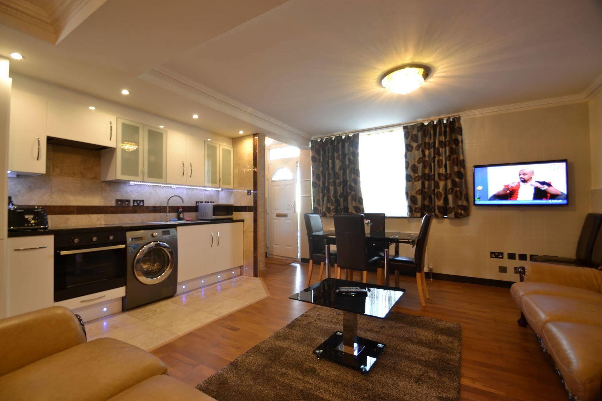 Apartment Hyde Park