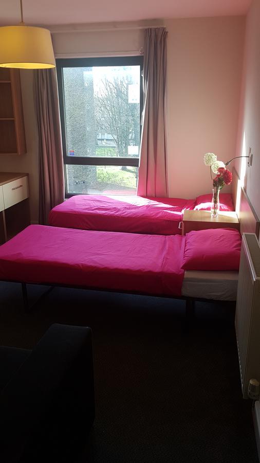 Newington Court * London