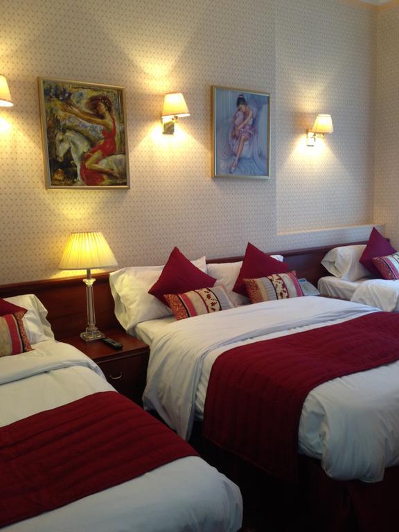 Hotel Avon 2*