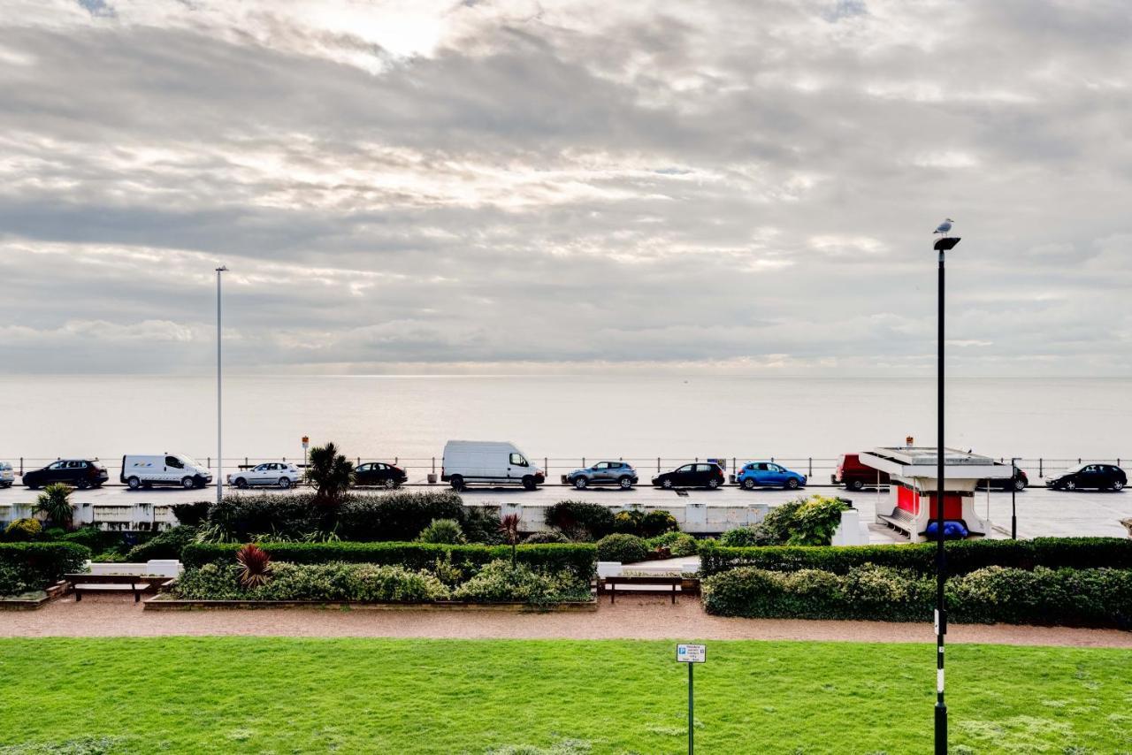 Leilighet No.6 Beautifully Presented Seafront Apartment London