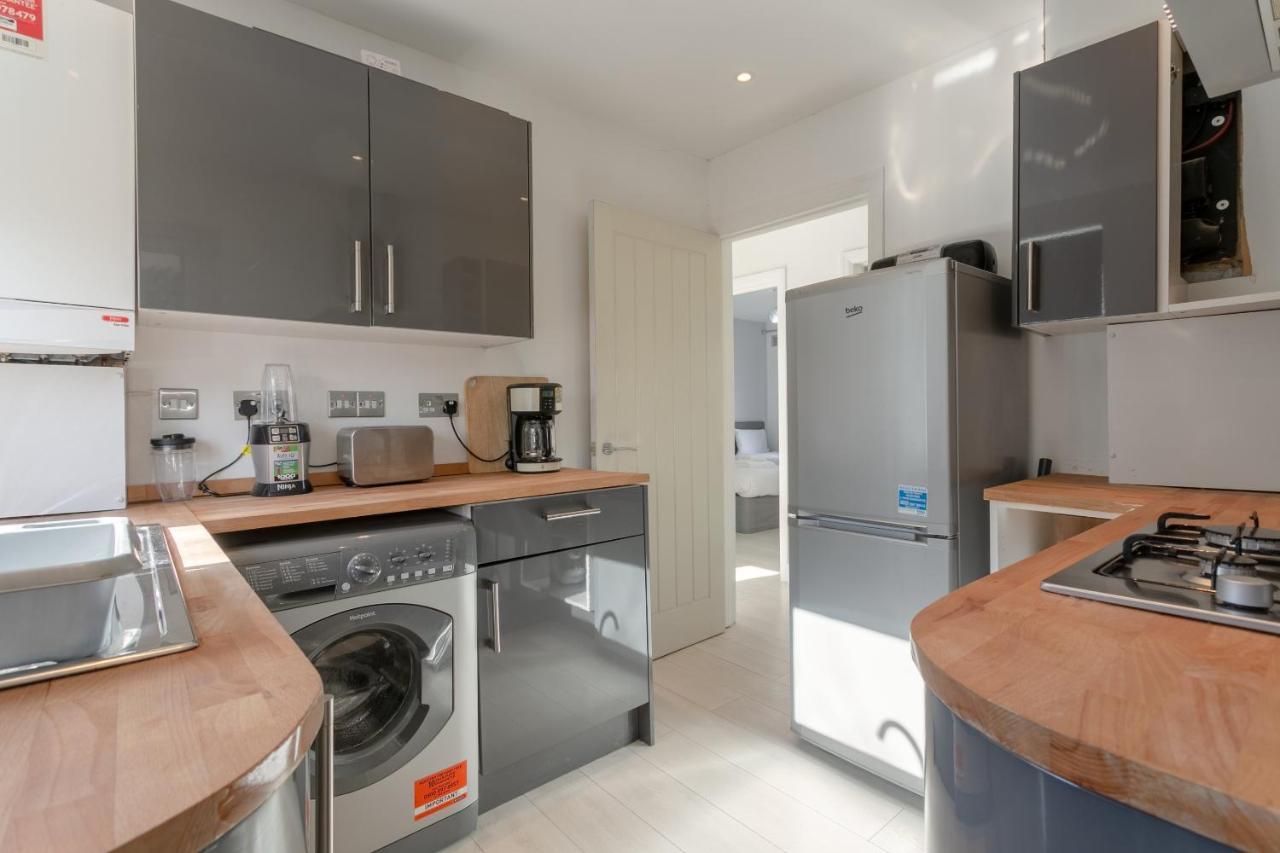 Appartement Modern 2 Bedroom In Morden *