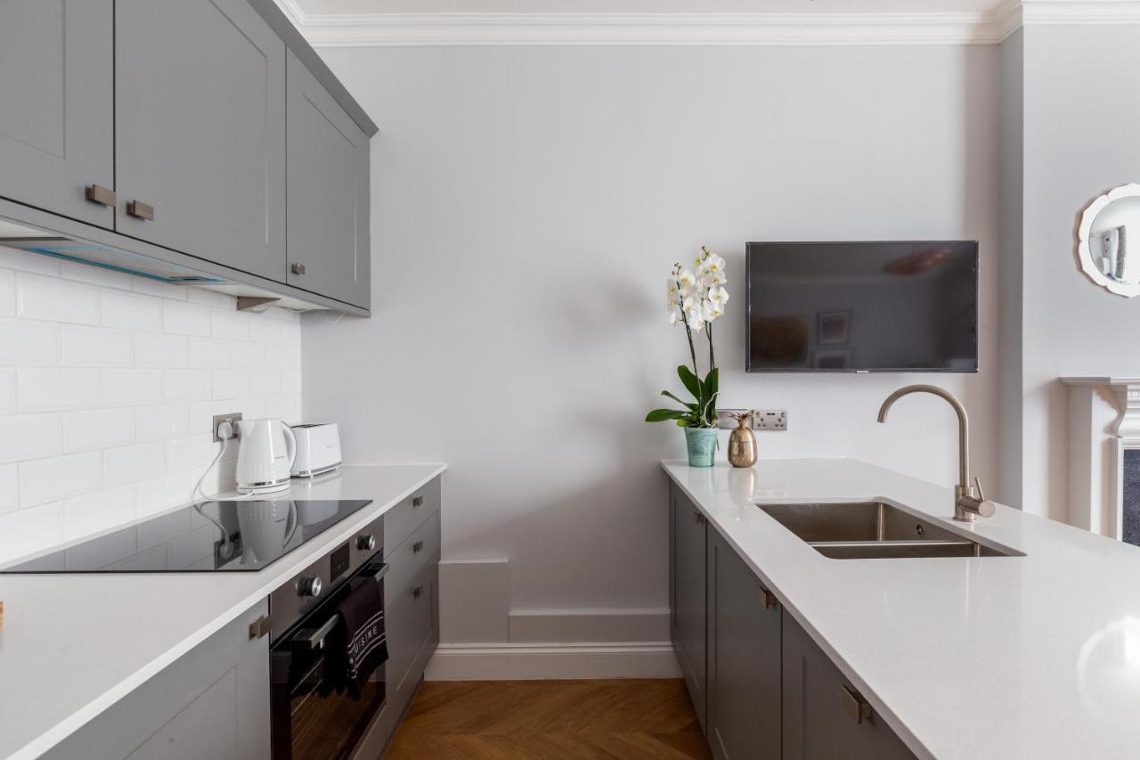 The Lempicka 2 Bedroom Flat And Garden In Notting Hill Londres