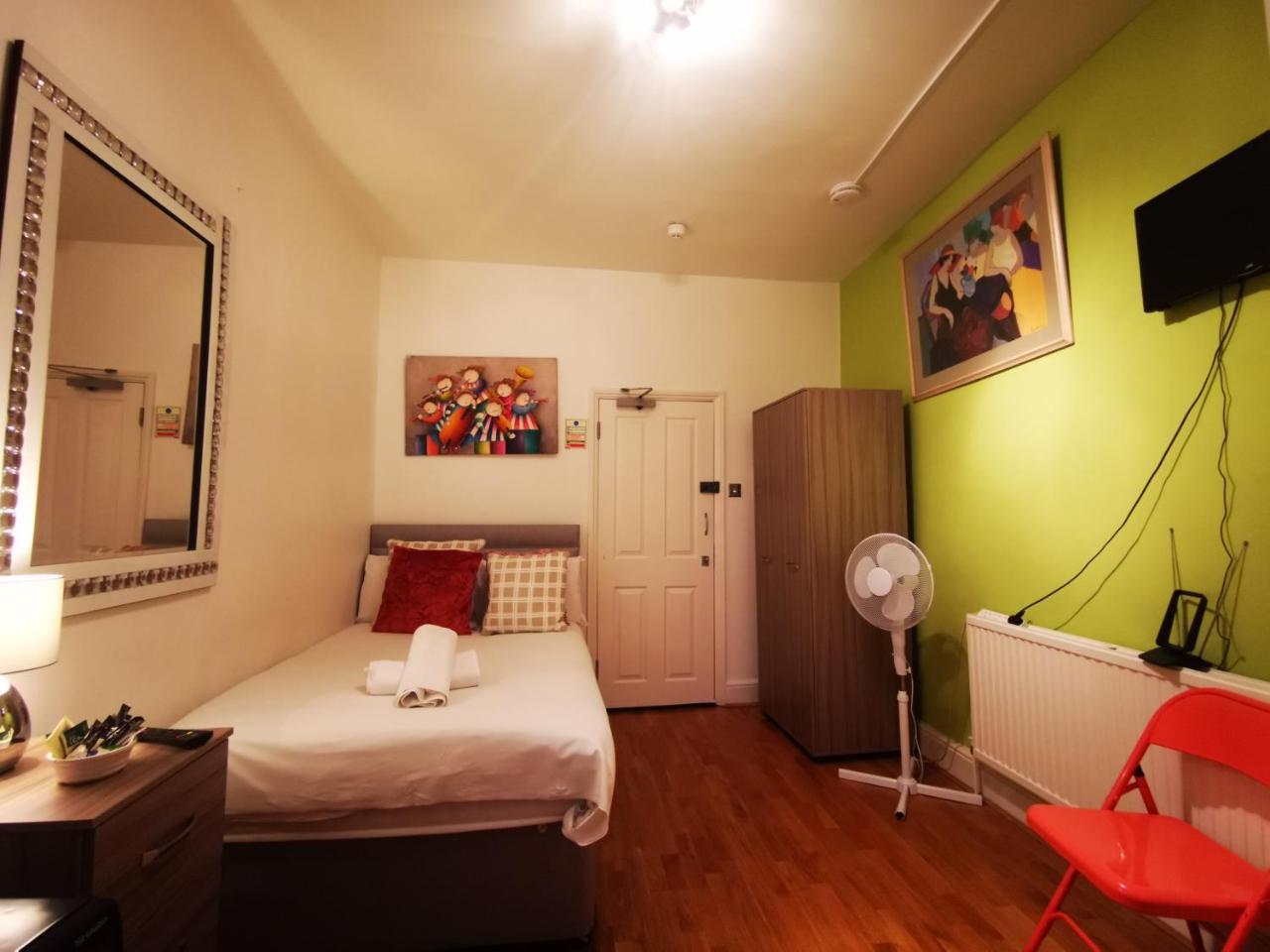Capital Host- Apartments Euston * London