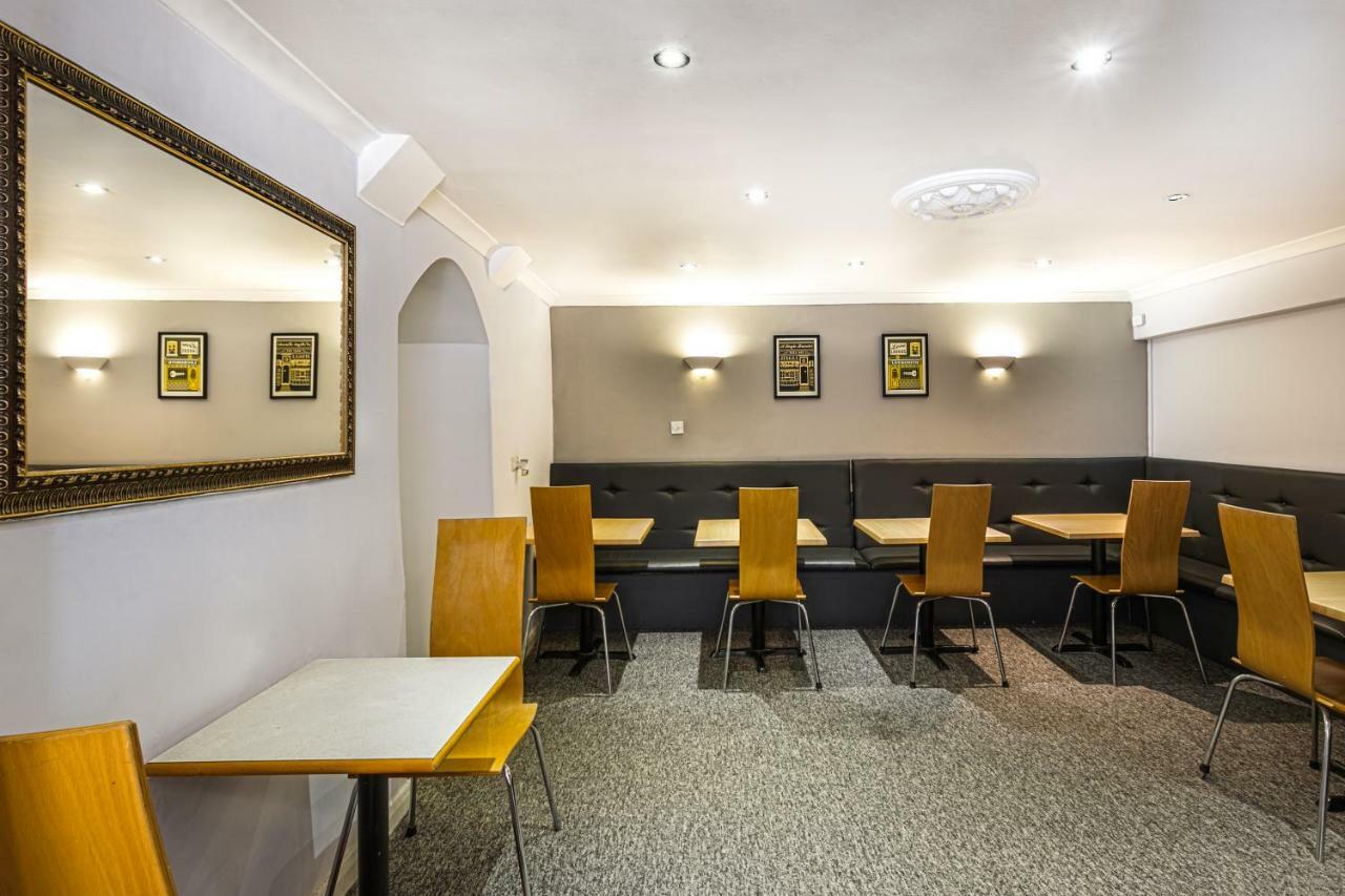 Victoria Station Hotel