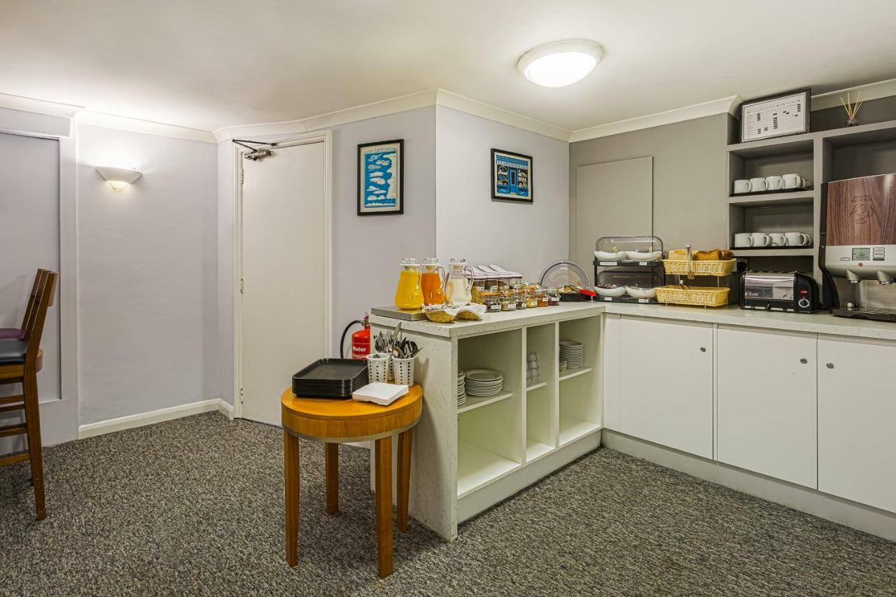 Victoria Station Hotel London