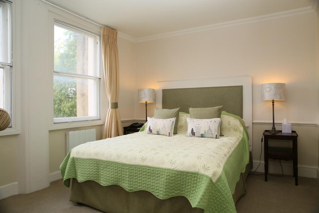 Guest house Lord Milner London