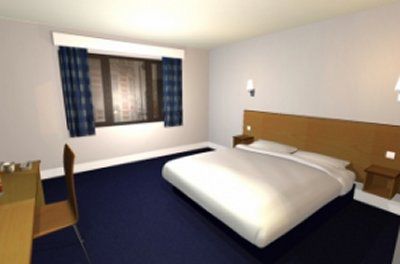 Travelodge Docklands 3*