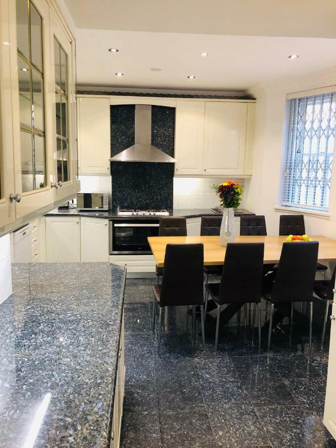 Gasthuis Belgravia Townhouse Suites *