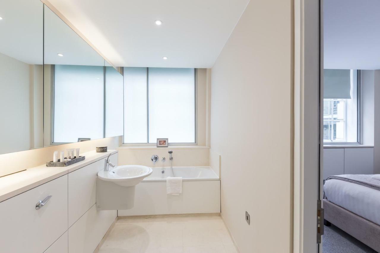 Urban Chic - Exeter Street Apartment *