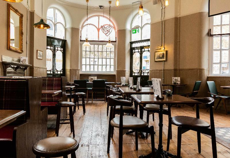 Hostel Publove @ The Rose & Crown London