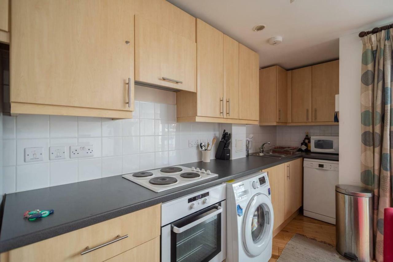 Guestready - Spacious 1 Bed For 4 Victoriapimlico Apartment