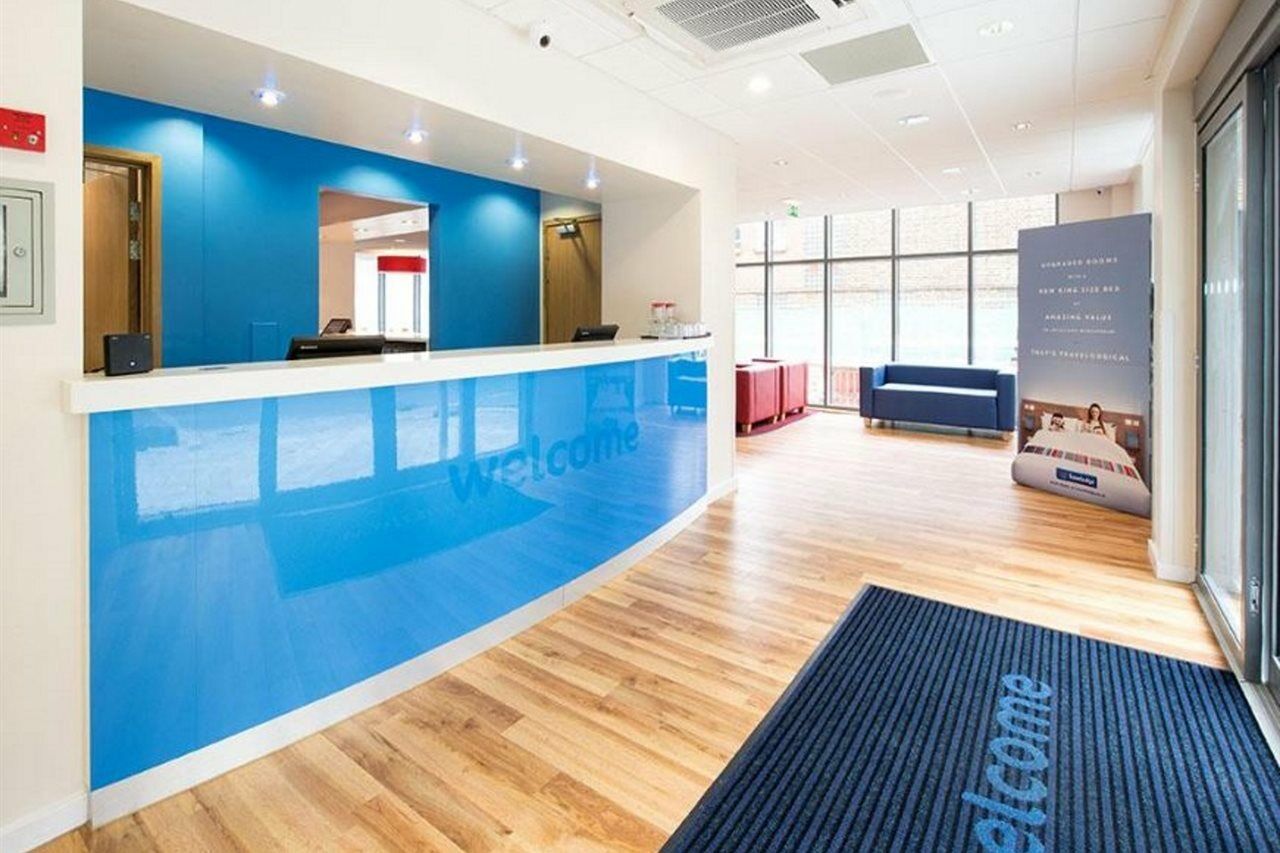 Travelodge Greenwich High Road Hotel 3*