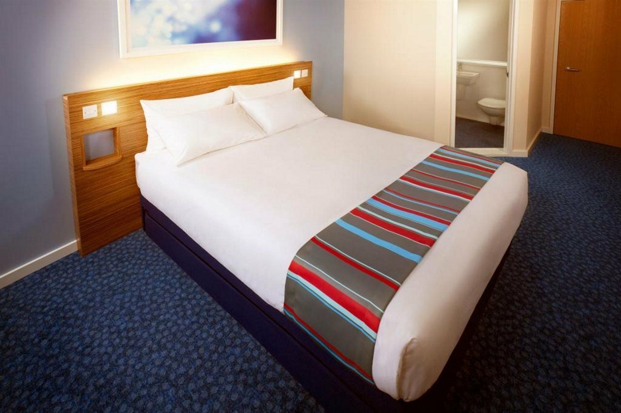 Travelodge Wembley Hotel 3*