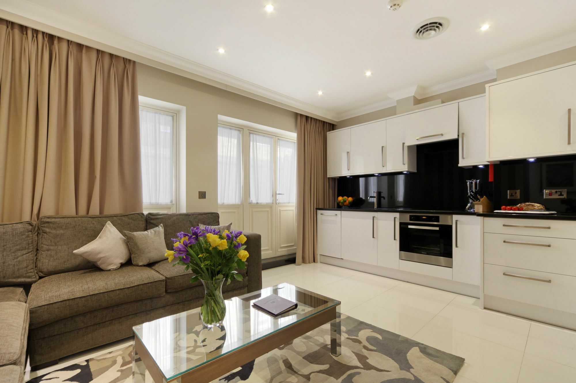 Ashburn Court 4* London