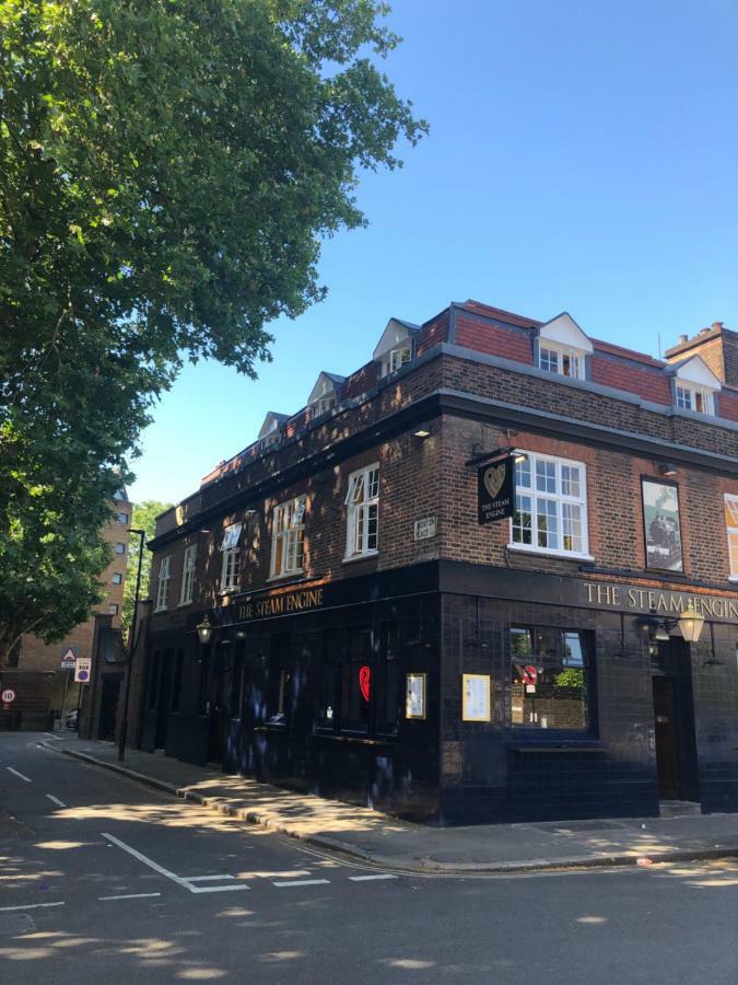 Publove @ The Steam Engine,waterloo Hostel Londen