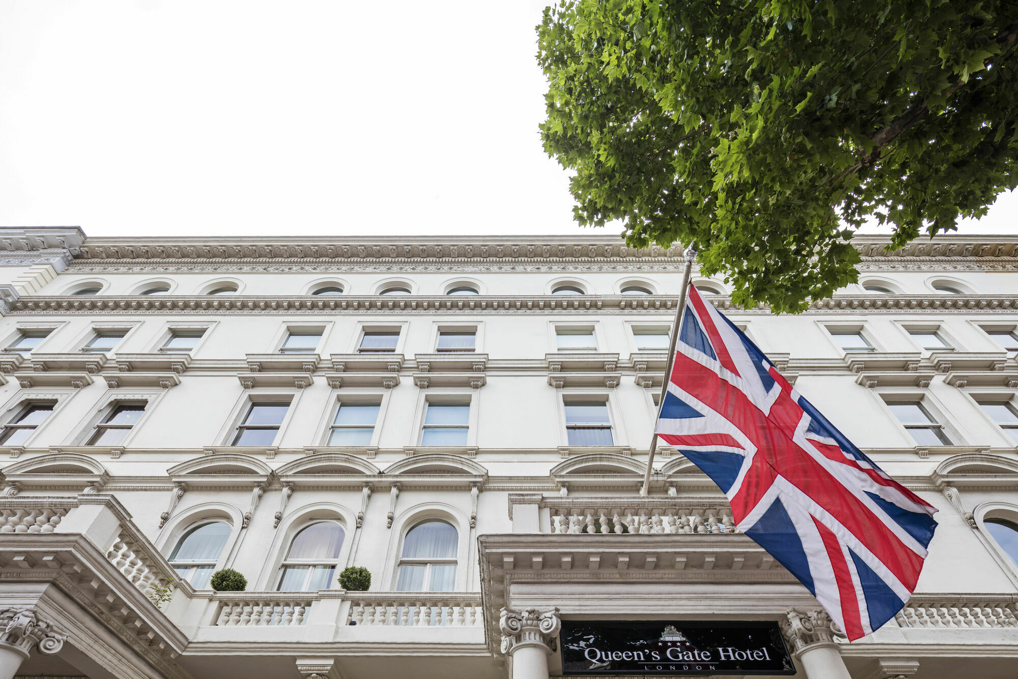 The Queens Gate 4*