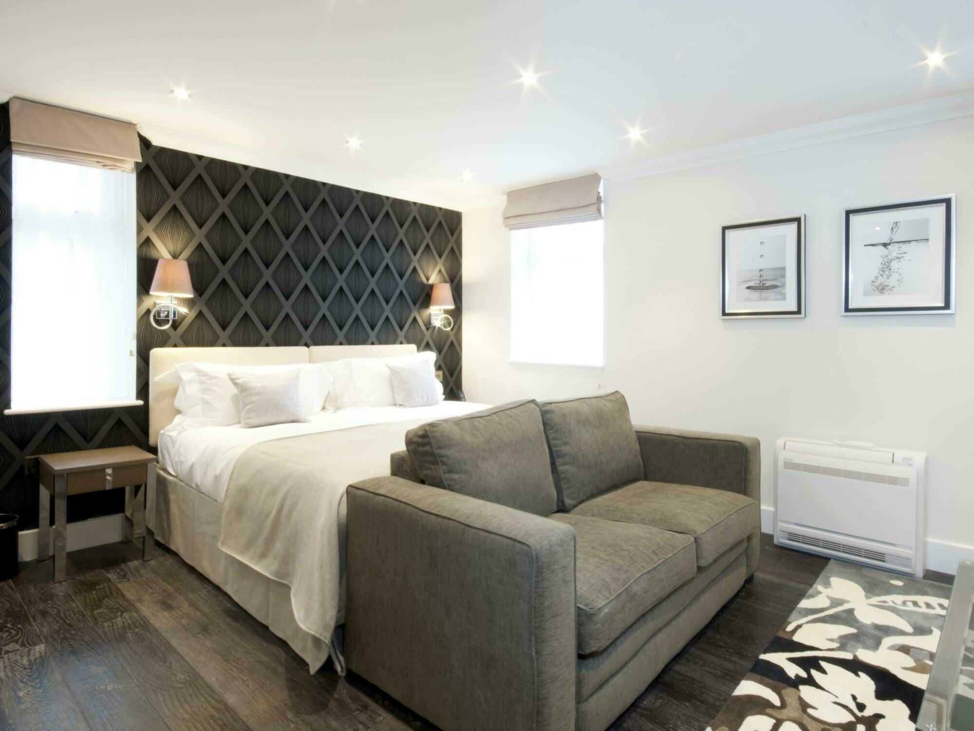 Aparthotel Ashburn Court 4*