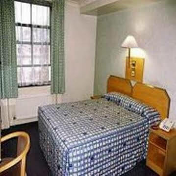 Norfolk Plaza Hotel London