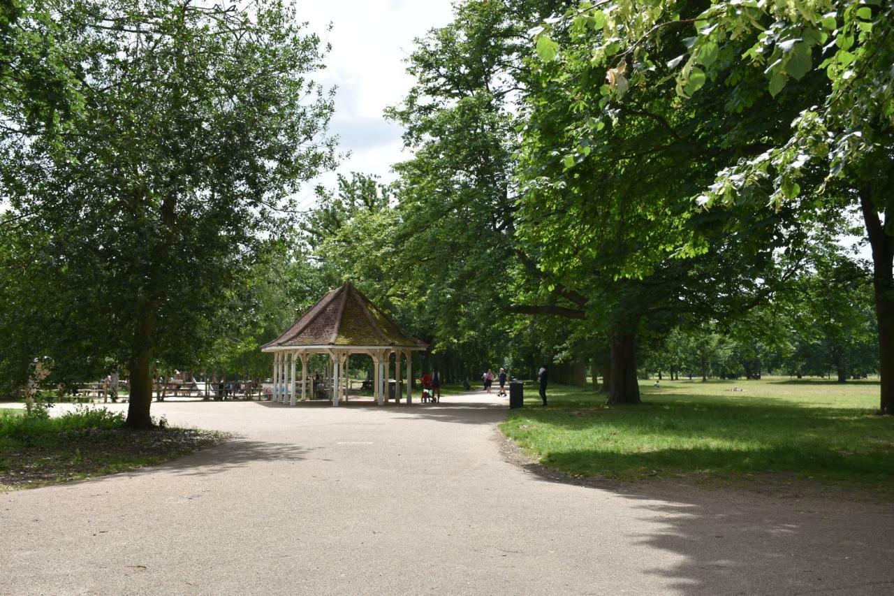 Northside Ealing Apartment London