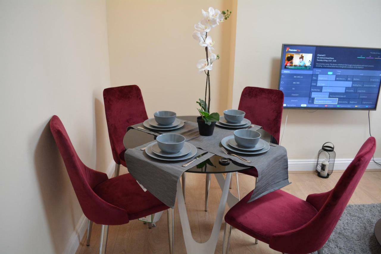 Jasmine 1 At Baker Street Apartment *