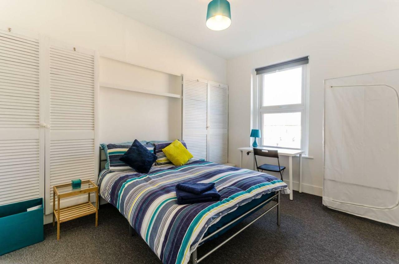 15 Grosvenor Road Guest house London