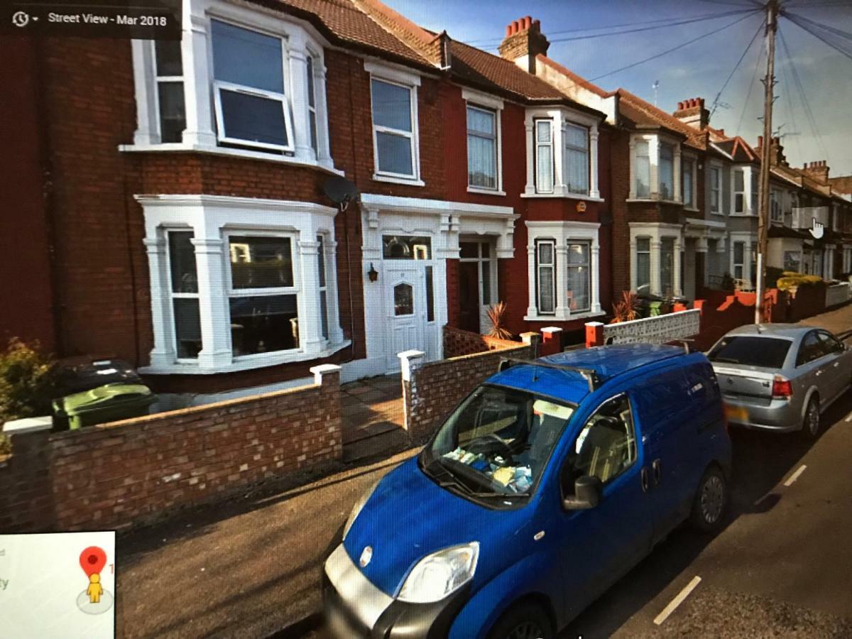 15 Grosvenor Road Guest house *