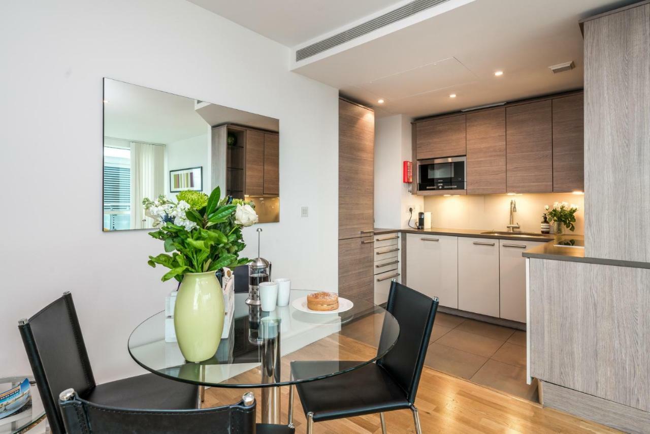 Apartment Aquarius House London