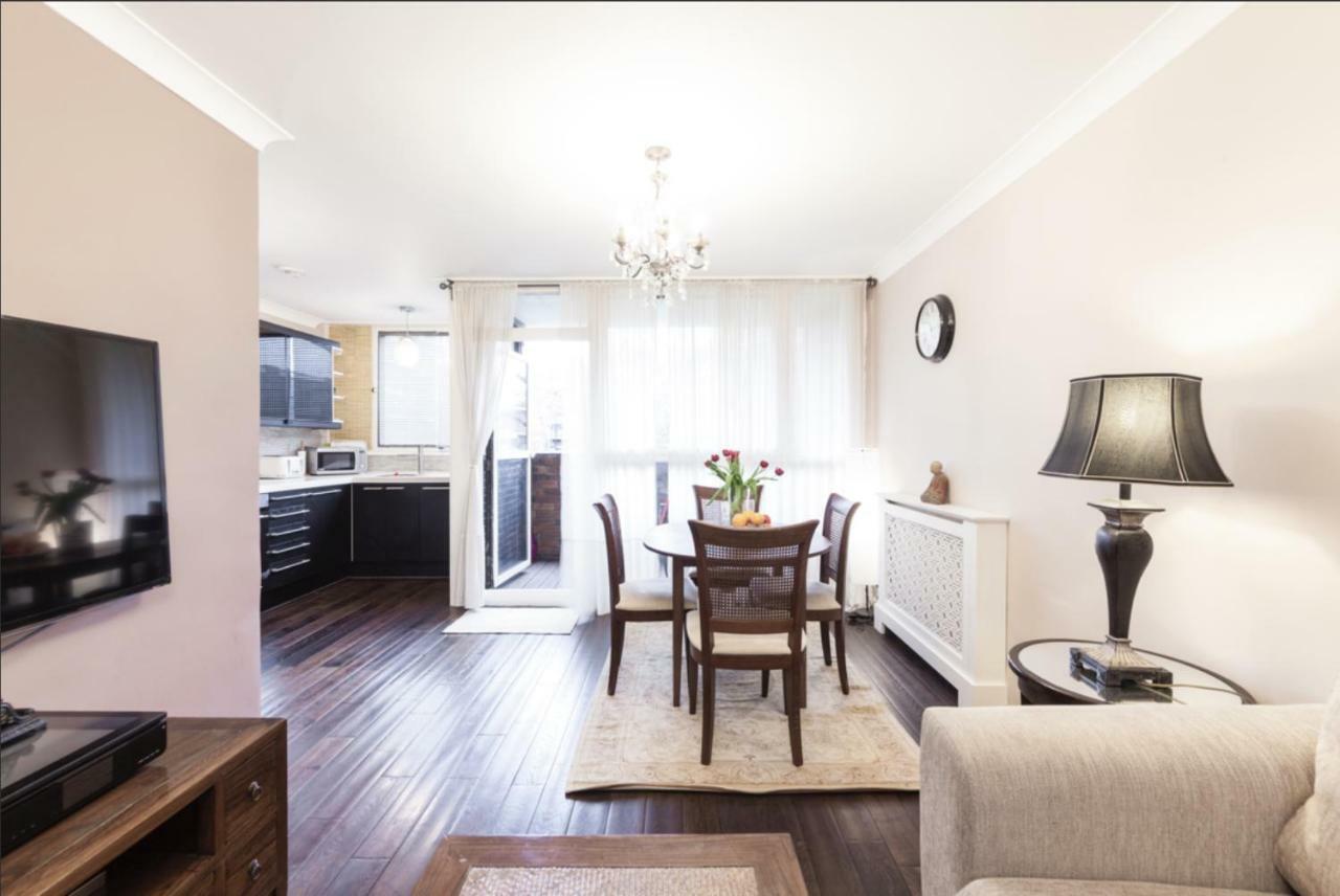 Leilighet Victoria Two Bedroom Apartment *