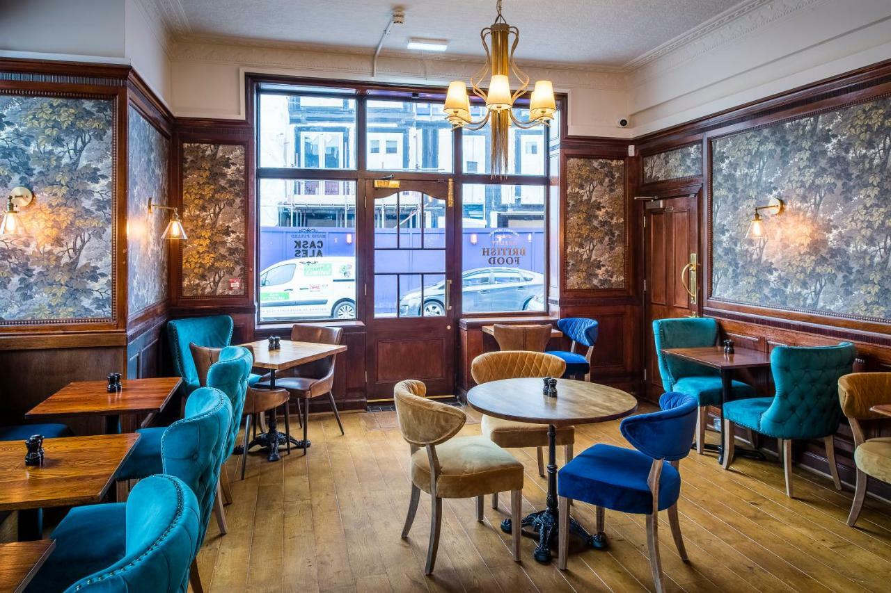 Hotell Three Falcons London