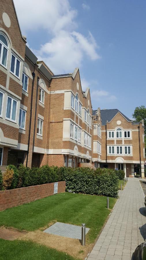Northside Ealing Apartment