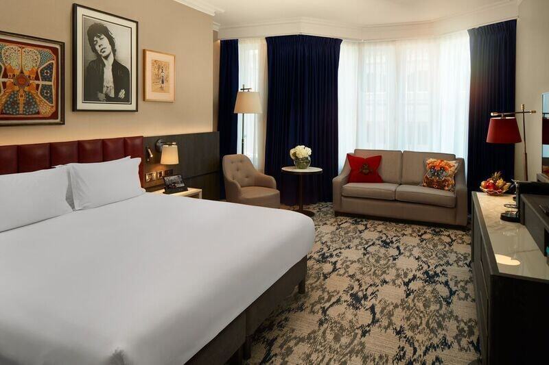 The Trafalgar St. James, Curio Collection By Hilton Hotel London