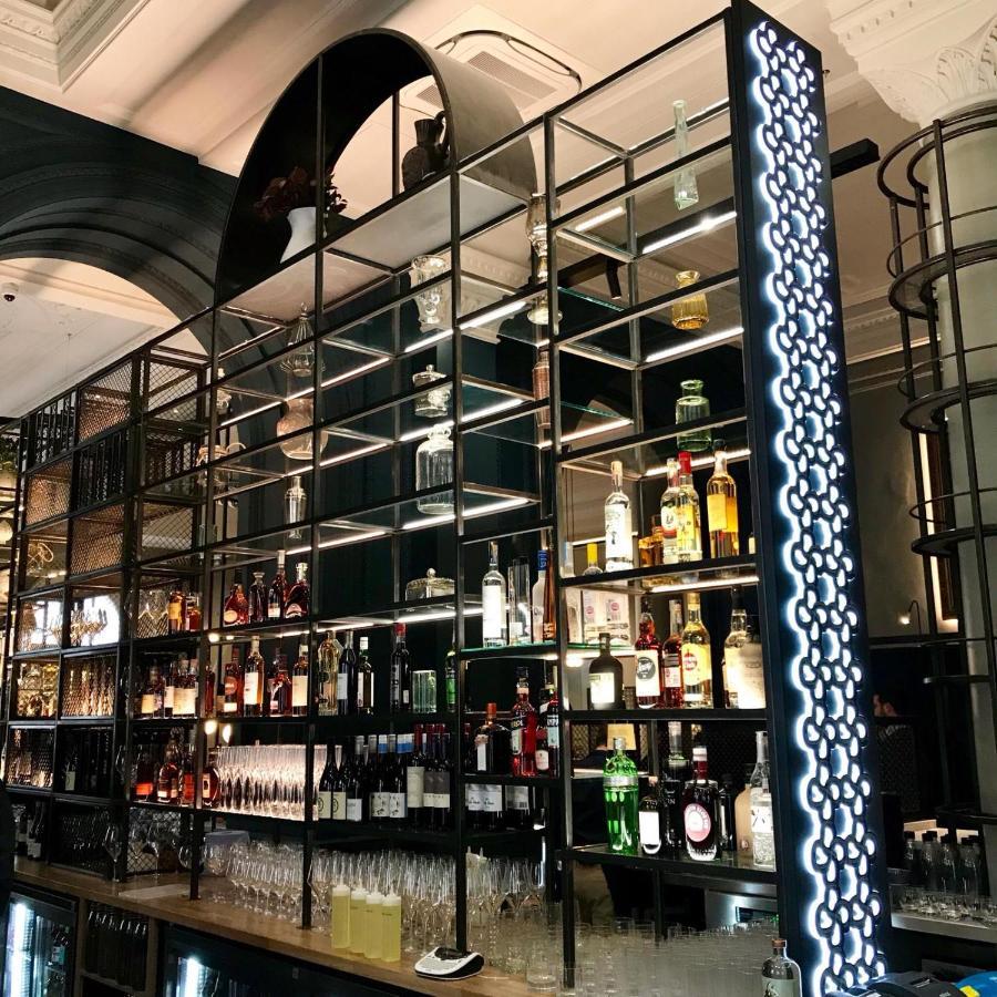 The Clermont London, Victoria Hotel London