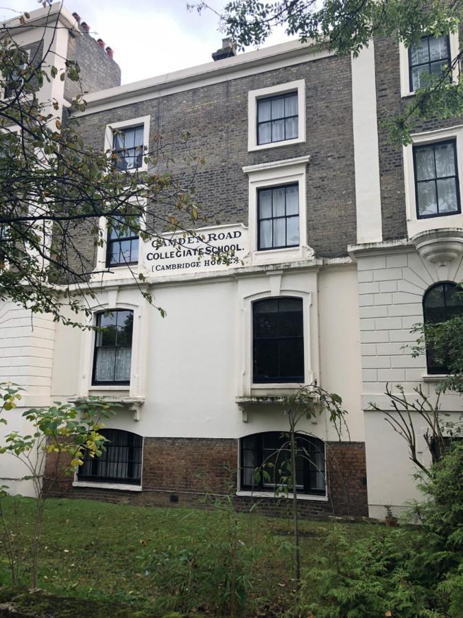 Apartment 2 Bedroom Close To Camden Town *