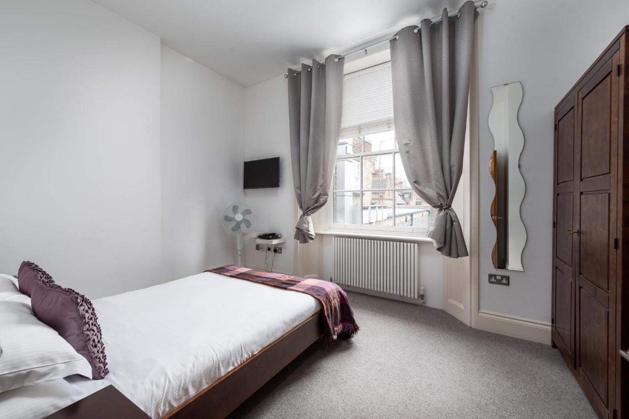 Chelsea Apartahotel