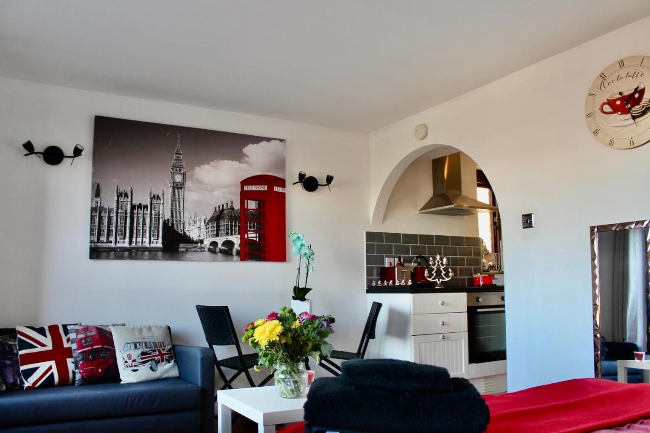 Tobacco Dock Studio * Londen