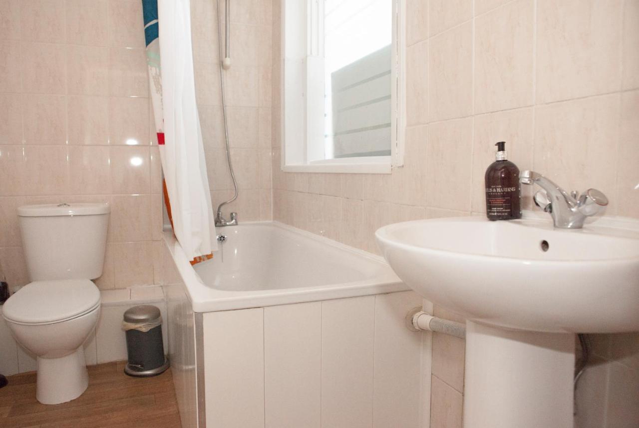 Fieldgate Spacious Gasthof London