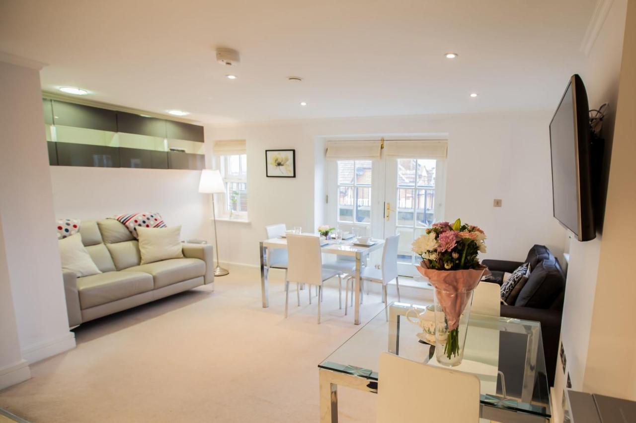Jubilee Mansions *