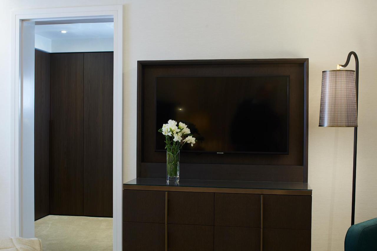 Cheval Gloucester Park At Kensington 5*