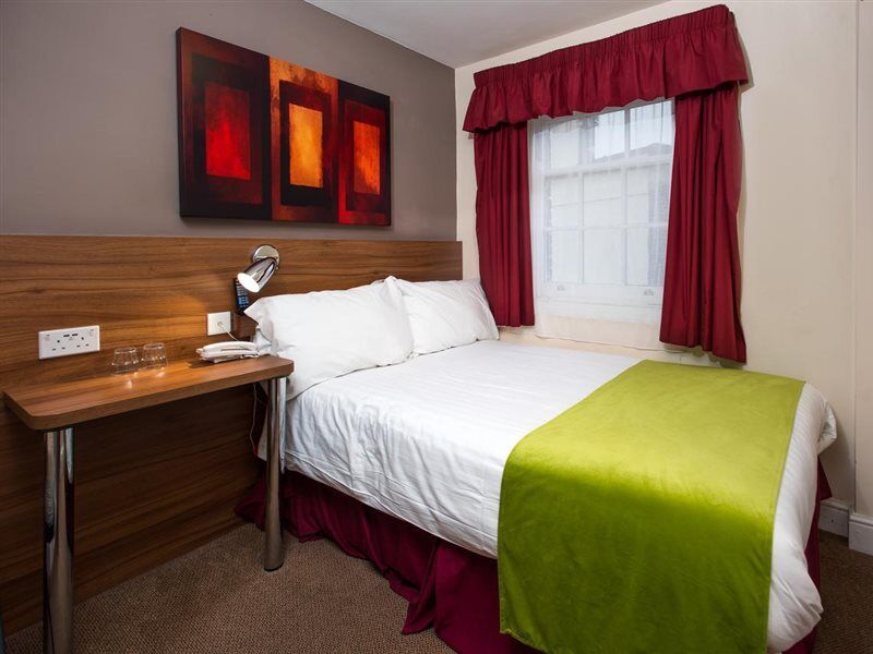 Dover - 2* London