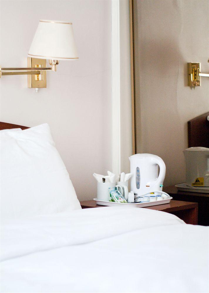 St George's Hotell 2*